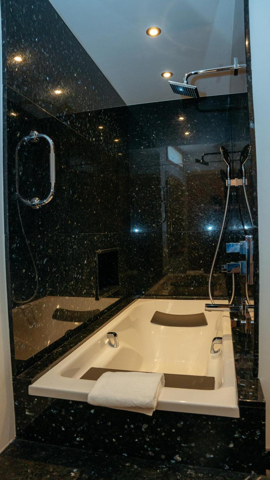 Superbe Appartement 132M2, Classe 5 Etoiles, Sarlat Centre Εξωτερικό φωτογραφία