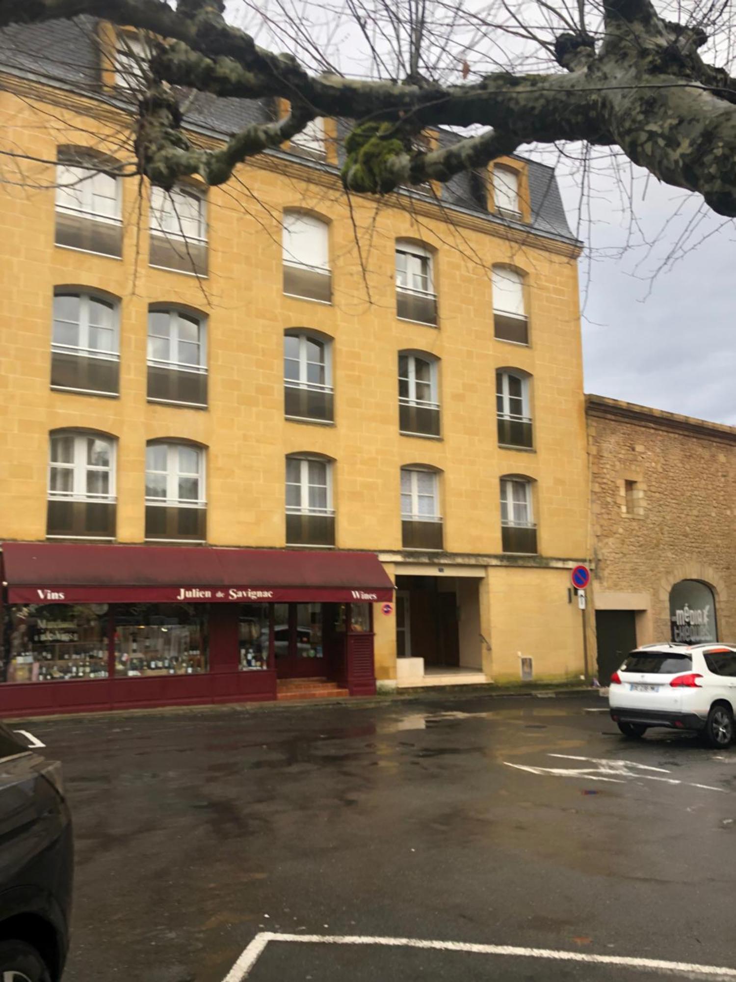 Superbe Appartement 132M2, Classe 5 Etoiles, Sarlat Centre Εξωτερικό φωτογραφία